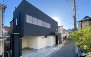 キャンピングカーと暮らす葛飾区の注文住宅