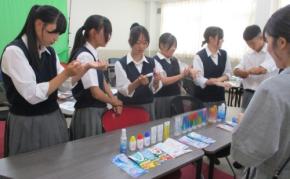 近畿大学附属広島高校福山校でスキンケアを題材にしたマーケティング講座が始動
