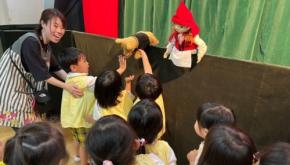 近畿大学九州短期大学附属幼稚園で人形劇鑑賞会を開催