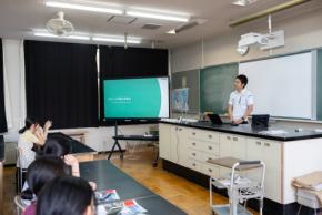 松本国際高校でドローン安全体験学習を実施