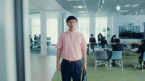 男性ブランコ・平井まさあきさん出演の新CMを、8月18日より放映開始