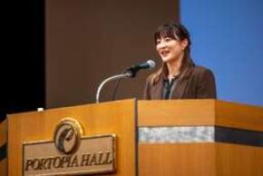 60周年を迎え男女共学化4年目の入学式 4年連続入学定員を超える入学者