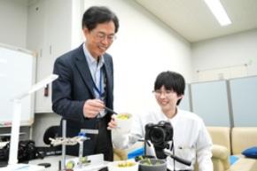ハエトリソウは「大きいほど速く閉じる」
