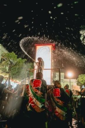 全国でも珍しい“お湯を掛け合う祭り”第21回あわら湯かけまつり開催