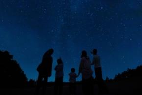 蓼科レイクリゾート 標高1,550mで星空案内人と学ぶ「星降る高原の星空散歩」を通年開催