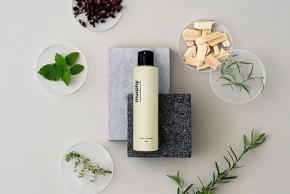 murphy マーフィー 靴用消臭「シューパウダー」楽天市場先行発売中 11/25 から Amazon で発売 抗菌作用ある和漢×東洋ハーブの恵みで足のニオイ悩み対策 Endeavour