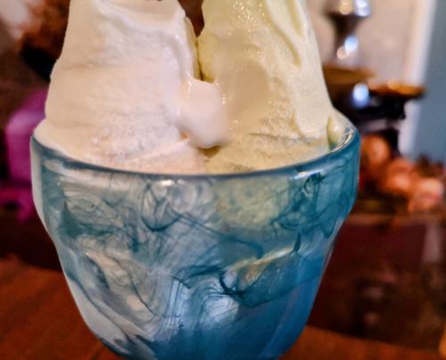 奈良県奈良市・イタリアンジェラート専門店「GELATERIA FIORE(ジェラテリア フィオレ)」ジェラート(塩キャラメル、ピスタチオ)2