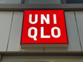 軽くて大容量【ユニクロ】旅のお供は「パッカブルショルダーバッグ」におまかせ！ 機内持ち込み新ルールにも問題なし！