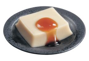 胡麻どうふがみたらし団子風に！ふじや食品が“あとがけ”の特製たれ付き商品を秋冬限定で発売中