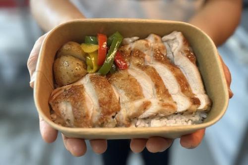 ブエノチキン