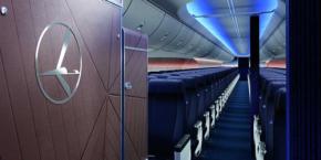 LOTポーランド航空、ボーイング737-8型機の新座席公開　レカロ「R2」採用
