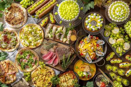 ヒルトン成田、ワールドグルメ&シャインマスカットデザートビュッフェ