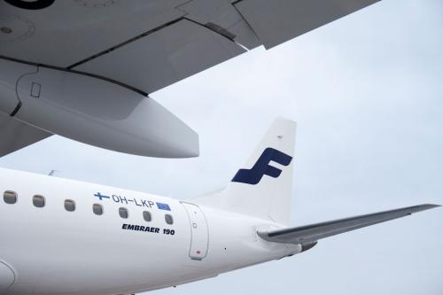 フィンエアー(エンブラエル190型機)