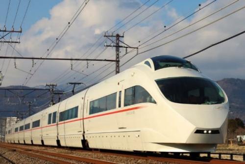 特急ロマンスカー・VSE（50000形）