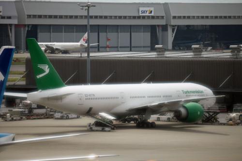 トルクメニスタン航空(ボーイング777-200LR型機)