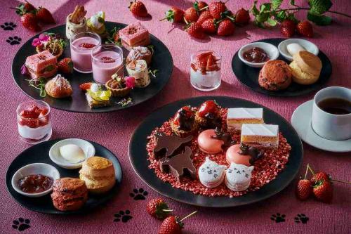 グランド ハイアット 東京、ストロベリー＆キャット アフタヌーンティー