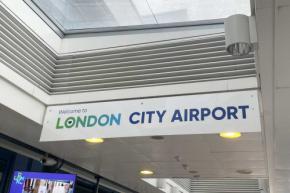 ロンドン・シティ空港、着陸進入方式変更案　特定機種の着陸進入角度を4.49度に