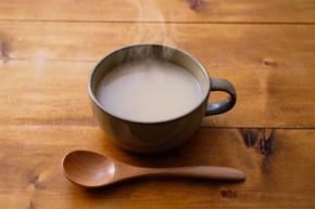 スターフライヤー、機内で「とんこつスープ」を期間限定提供
