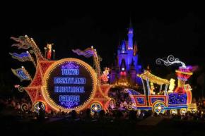 東京ディズニーランド・エレクトリカルパレード・ドリームライツ、6月1日で25周年　メッセージ入り画像を配布中