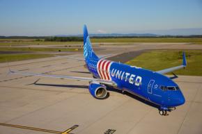 ユナイテッド航空、アメリカ建国250周年を記念した特別塗装機を公開　787-10と737-800の2機に採用