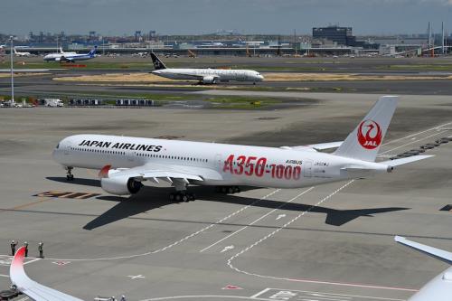 JAL（エアバスA350-1000型機）JA02WJ