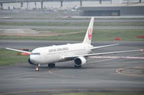 JAL、福岡〜鹿児島線で臨時便を追加設定　8月19日〜31日に計101便