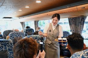 神姫バス、東京にも“水戸岡デザイン”豪華バス 「YUI PRIMA」、9月から首都圏発ツアー