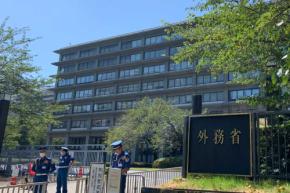 外務省、欧州での抗議活動で注意喚起　フランス発の抗議運動が欧州全域に拡大