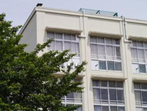 学校内で『女子児童にわいせつ行為』　小学校教諭(38)逮捕　教諭は「やっていない」と容疑否認中