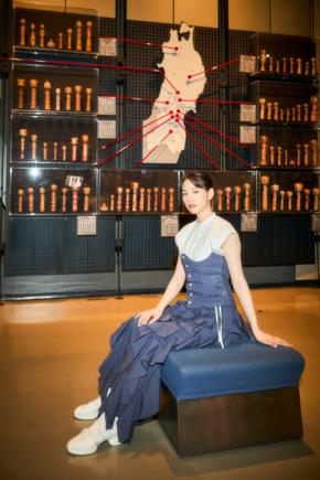 のん登場！　『のん Ribbon展 怪しくて、可愛いもの。－群れる－』　のん「『群れる』というのは最近、私のなかでテーマになっていて…」