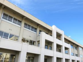 大阪府の『わいせつ教師』2人懲戒免職 【暴言・罵倒教諭】も処分… 女子生徒に「クソブス、本当にバカやろ」