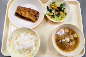 市立小学校で『集団いじめ』　口を開けて「無理やり給食をたべさせようと…」　被害児童は【適応障害になり転校】