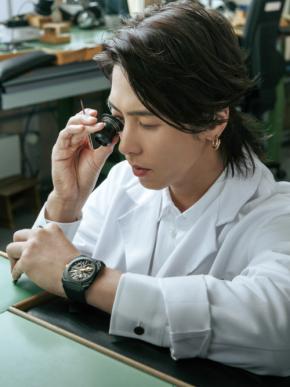 山下智久　スイス『ブルガリ』時計工房を初訪問！　山下「大変大きな刺激を受けました」