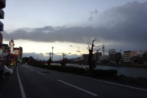 屋外で『女性に無理やり性交』 公立中学校教師(29)逮捕 教師は「やっていない」