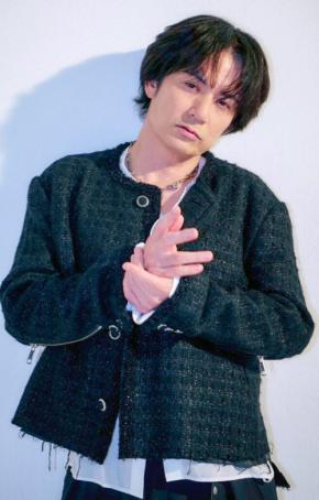 原嘉孝(timelesz)主演映画『初恋芸人』 事務所の先輩【佐藤アツヒロ】出演解禁!! 佐藤「映画撮影はとても新鮮…」