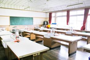 理科室で『女子児童の下着』盗撮するために…　市立小学校教諭(40)逮捕　教諭は「女子児童の身体や下着に興味があった」