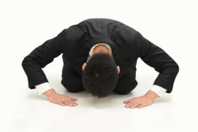 国立高専教員が生徒に『土下座』させる　【再実験を実施する条件】として…　校長は「極めて不適切な指導」