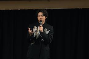 映画『爆弾』山田裕貴&佐藤二朗　【ヘルシンキ国際映画祭】登壇！　山田「僕にとっては初めての海外映画祭」