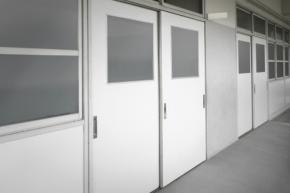 校内で『女子生徒の下着』盗撮　私立女子高校・男性教諭(50)逮捕　【強豪ソフトボール部】の監督も務める…