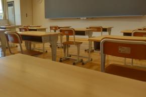 学校で『複数の女子児童』にわいせつ行為　小学校教諭(26)逮捕　「スピード違反」57キロ【暴走教師】も処分