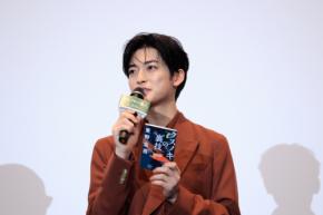 高橋文哉、齋藤飛鳥 登壇! 映画『クスノキの番人』公開記念舞台挨拶 高橋「僕の元にも本当にありがたい感想を頂いて…」