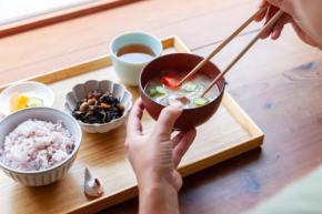 4月に急増する「謎の胃痛・下痢」　新生活ストレスが胃腸を壊しやすい理由を専門医が解説