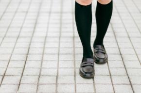 生徒を『自宅に連れ込み』わいせつ行為、部下の職員に【いきなりキス】　「男性教頭と教諭」懲戒処分