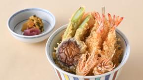 銀座の超老舗天ぷら店に、気軽に食べれる銀座デパ地下イートインコーナーが！ 揚げたて天丼をその場で堪能したい！