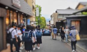 【目黒教授のワンポイント防災講座 vol.47】旅行中や出張中、災害に遭ったらどうする?