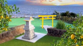 熱海の海に浮かぶ初島の「レモン神社」って何だ? なぜ初島でレモンがフォトスポットになるのか…その謎に迫る!