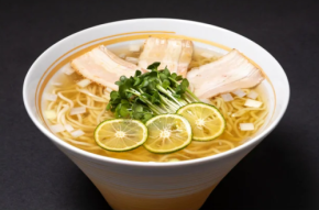 昭和の中華そばな感じが、しみじみ地味ウマ! 見た目シンプル、実はこだわり素材の深い味わいにハマる(from浅草)
