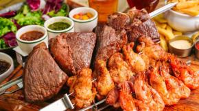 肉汁と泡の至福ループ！ 横浜赤レンガ倉庫の本格シュラスコ食べ放題＆クラフトビールで極上の肉活を