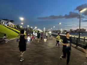 夏のランナーの聖地！夜景と涼風を駆ける「東京豊洲ナイトマラソン」が今、選ばれる理由