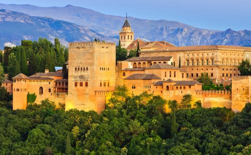 スペイン旅行でおすすめの観光地、グラナダ・アルハンブラ宮殿